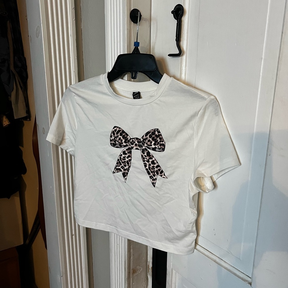 Leopard bow crop top